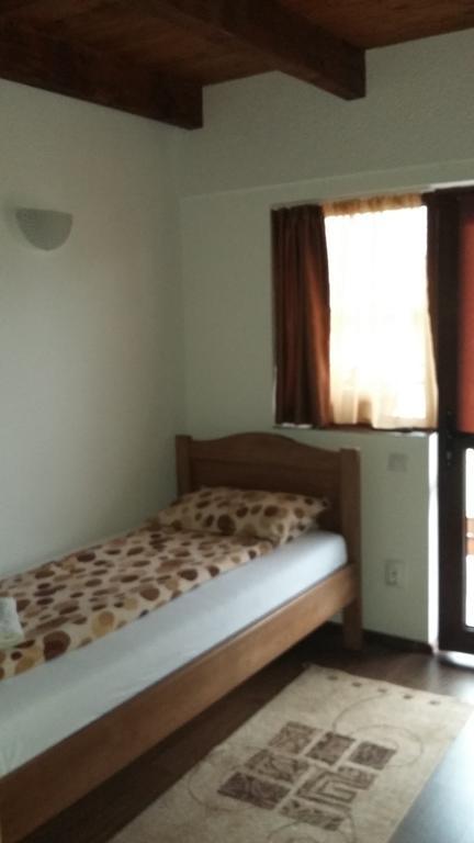 Pensiunea Casa Szabi Luna de Sus  Exterior foto